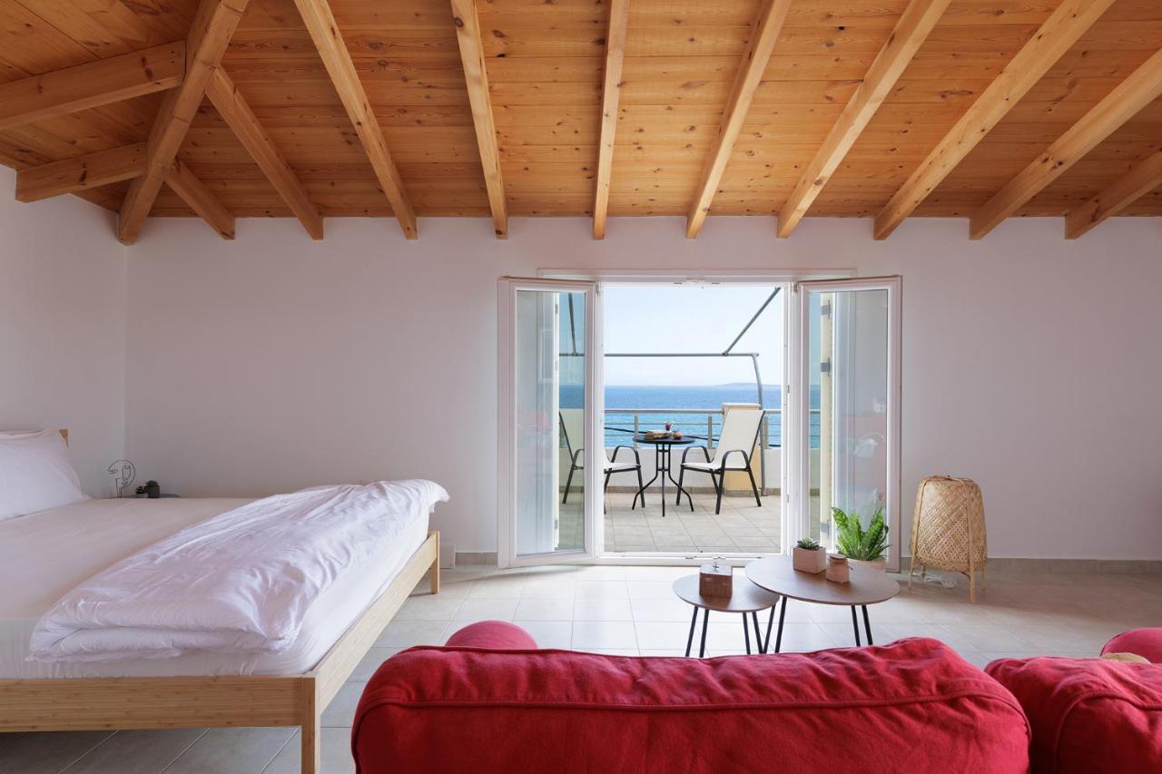 The Island Life Apartments By Konnect, Ipsos Beach Bagian luar foto