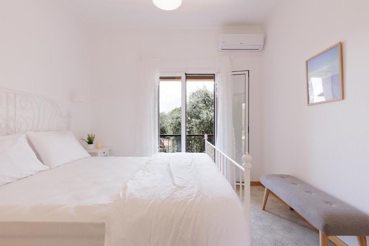 The Island Life Apartments By Konnect, Ipsos Beach Bagian luar foto