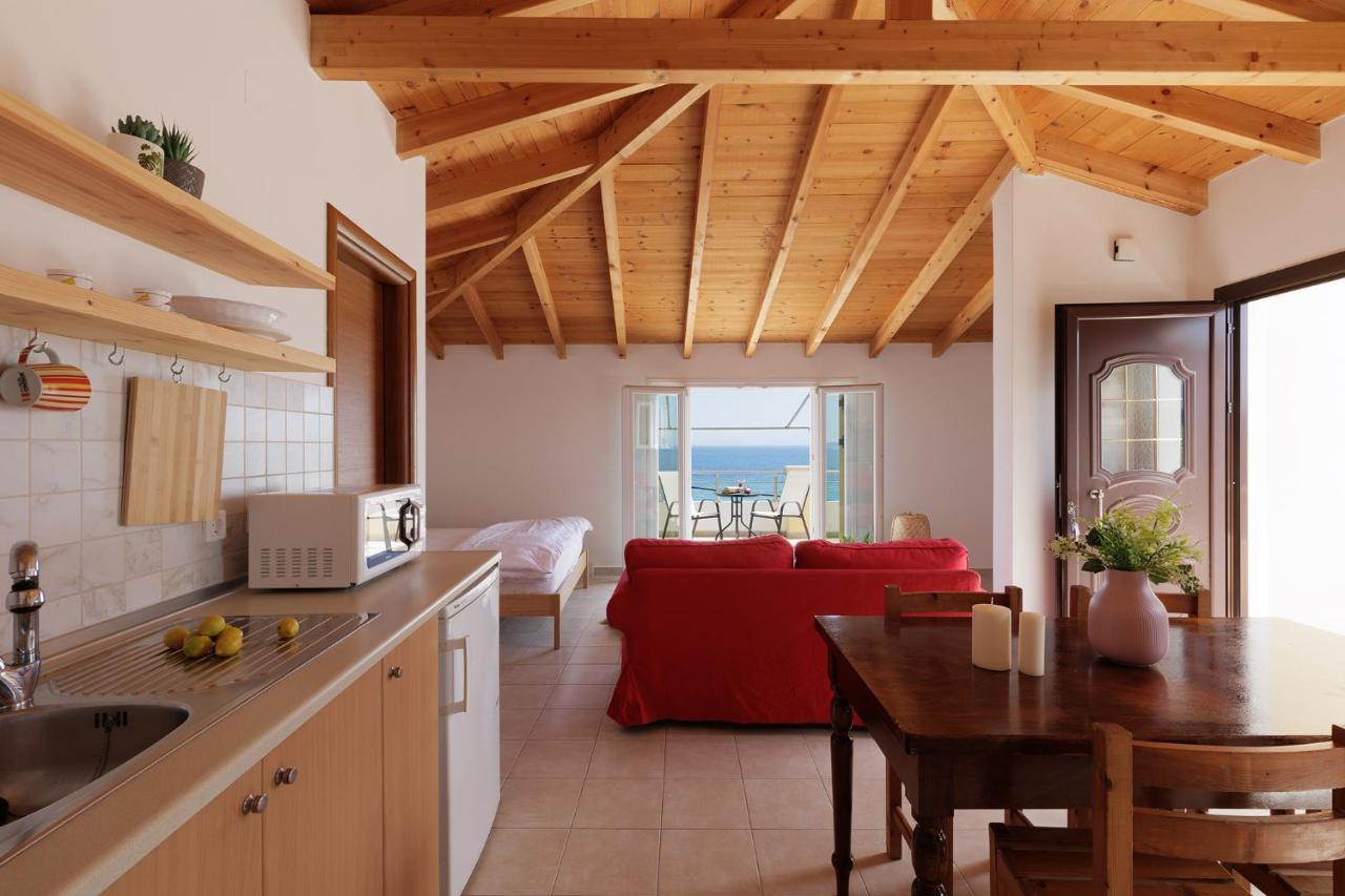 The Island Life Apartments By Konnect, Ipsos Beach Bagian luar foto