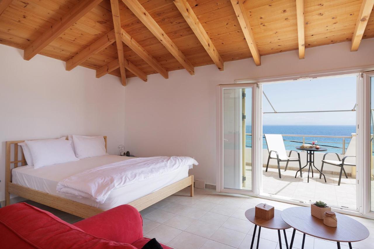 The Island Life Apartments By Konnect, Ipsos Beach Bagian luar foto